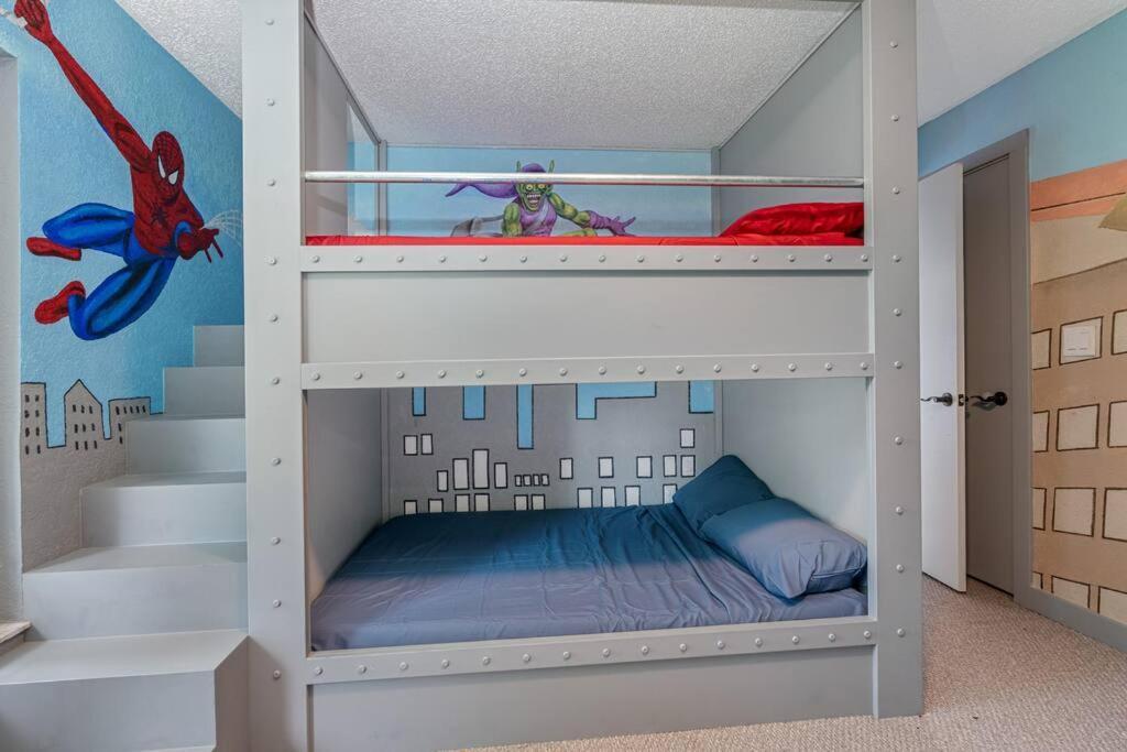 Holiday home 13 Mins From Arcade, Private Pool, & Themed *