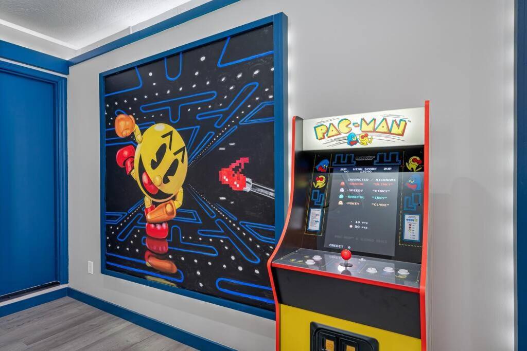 13 Mins From Arcade, Private Pool, & Themed * Orlando