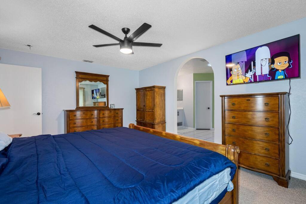 13 Mins From Arcade, Private Pool, & Themed