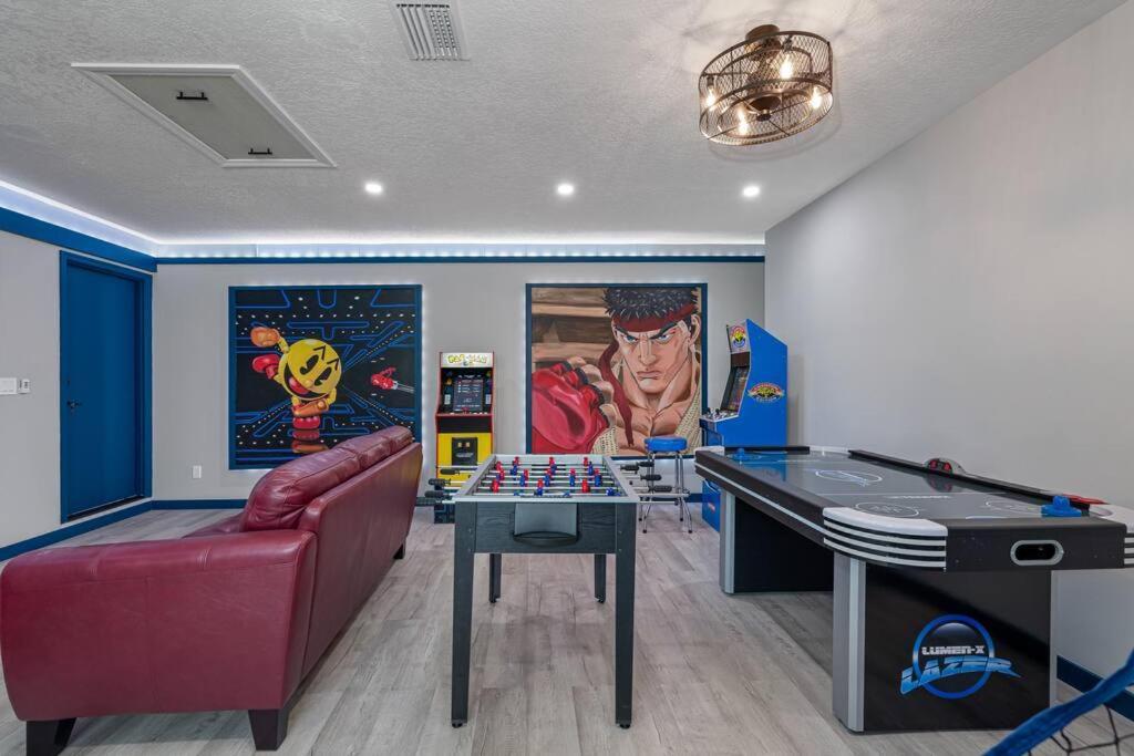 13 Mins From Arcade, Private Pool, & Themed Holiday home