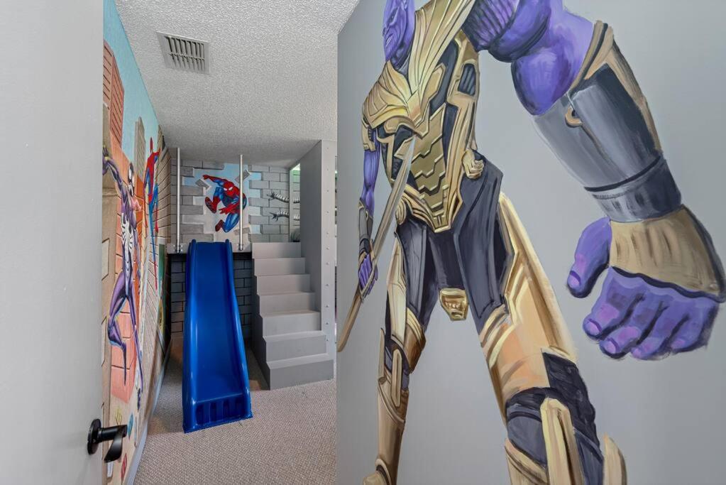 Holiday home 13 Mins From Arcade, Private Pool, & Themed Orlando
